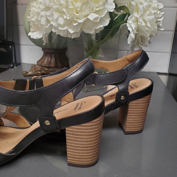 Banyo Valtina Clarks - Picture 2 of 4